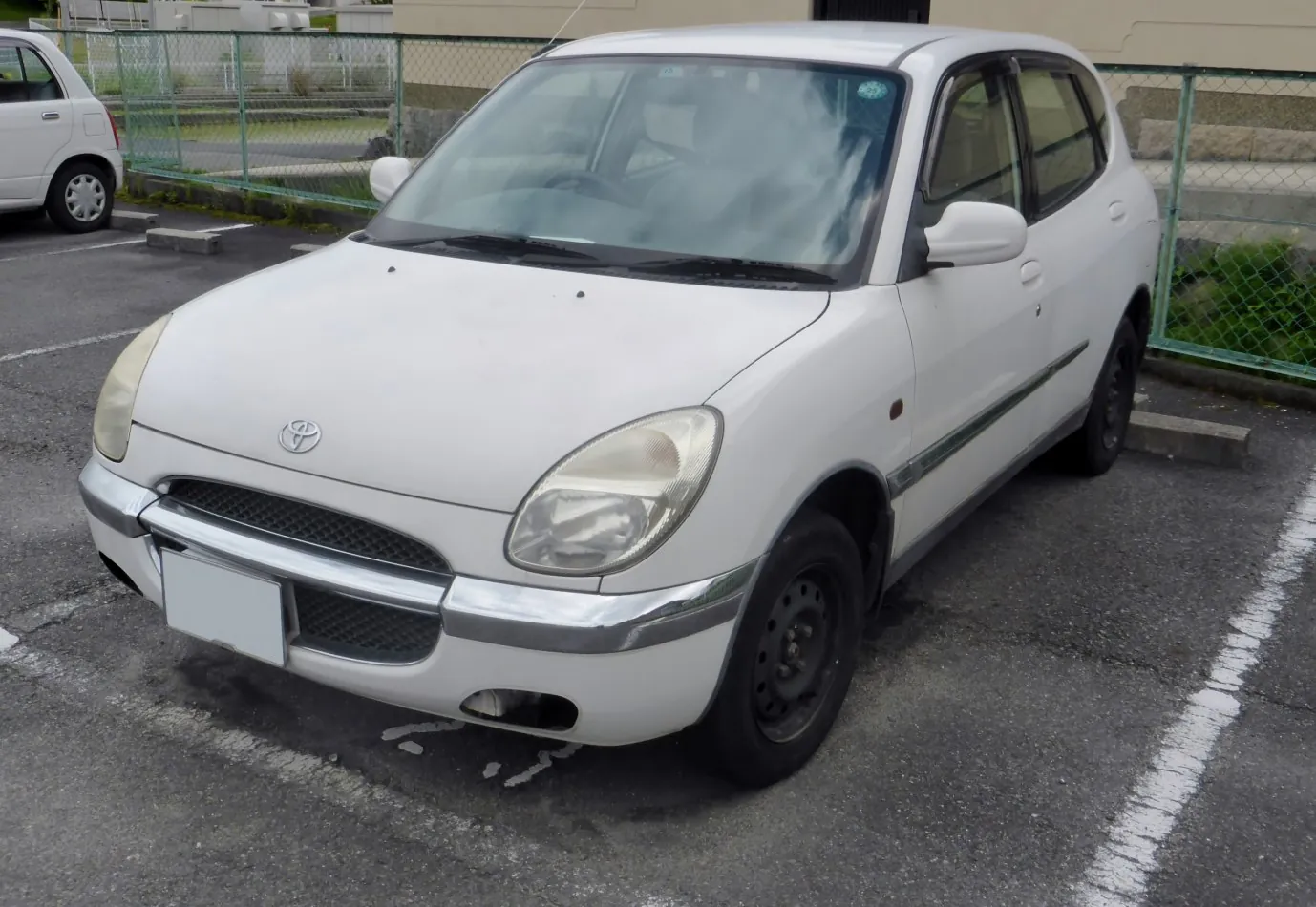 Toyota Duet (M10)