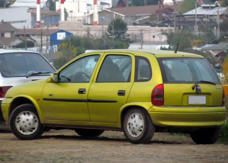 Chevrolet Corsa Hatch (GM 4200)