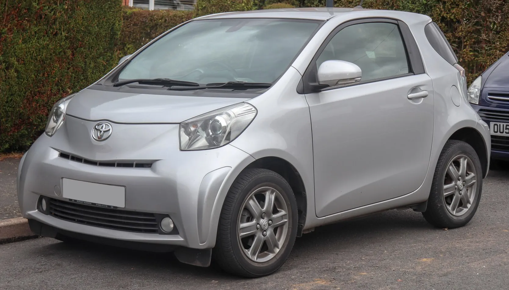 Toyota iQ