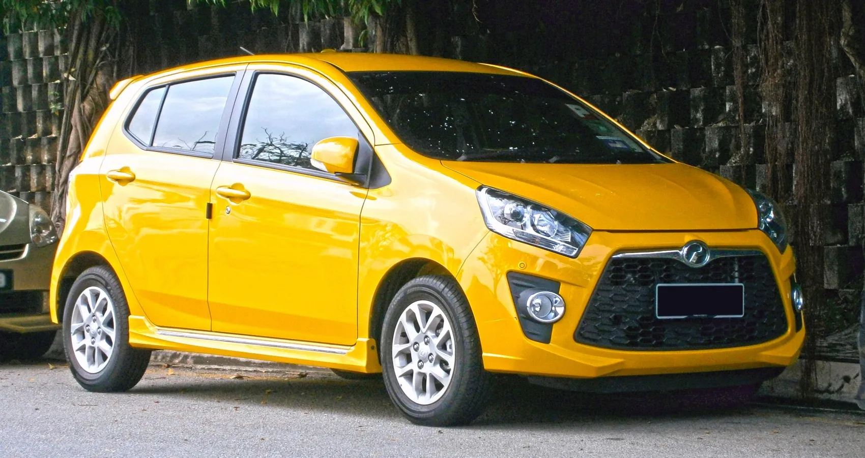 Perodua Axia I (B200)