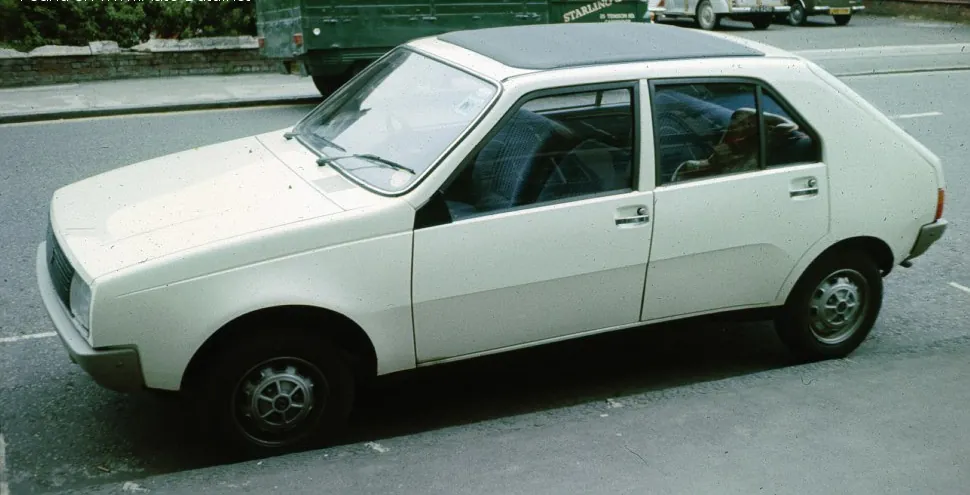 Renault 14 (121)