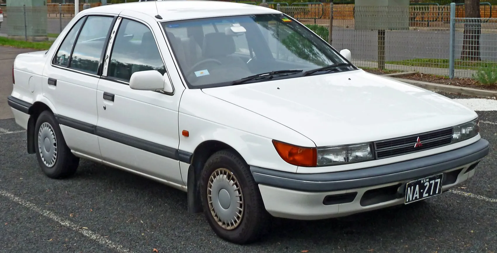 Mitsubishi Lancer IV