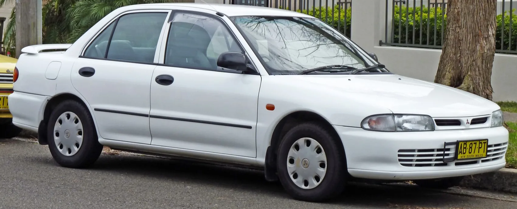 Mitsubishi Lancer V