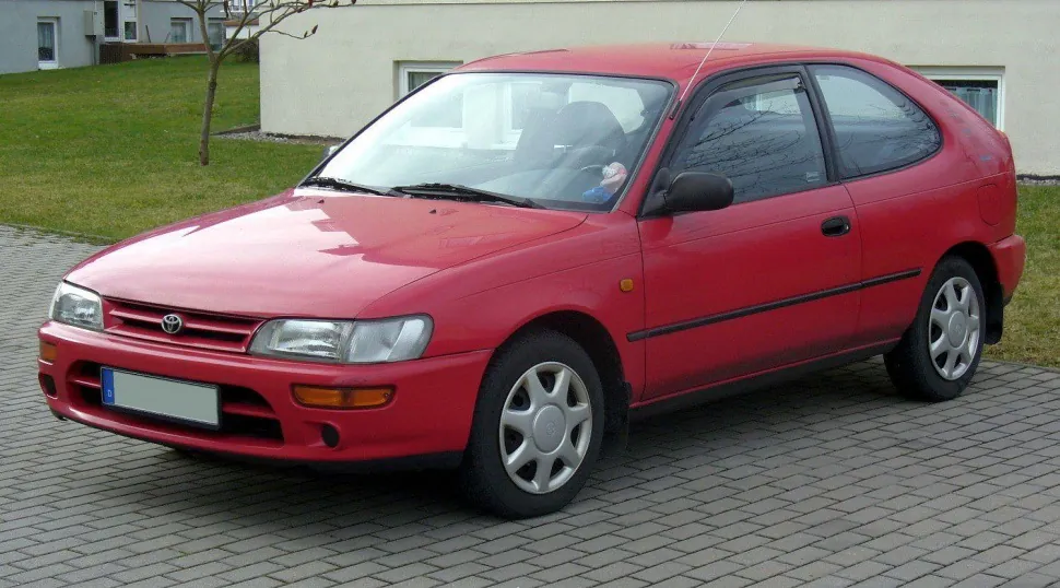 Toyota Corolla Compact VII (E100)
