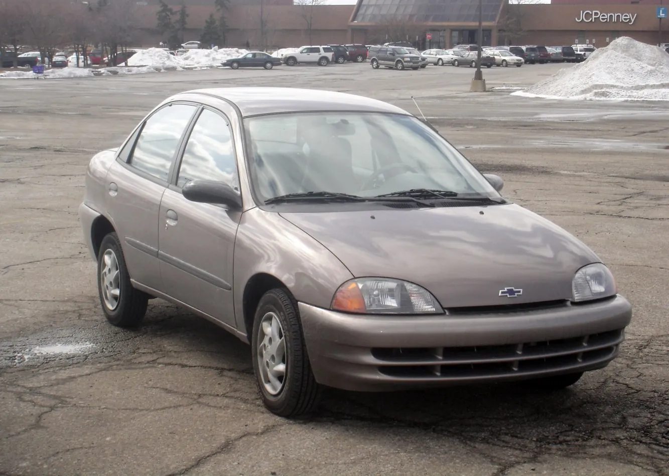 Chevrolet Metro Sedan (MR226)