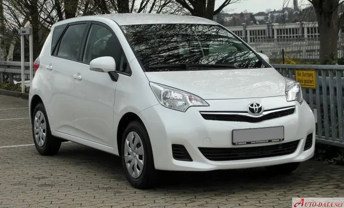 Toyota Verso-S II