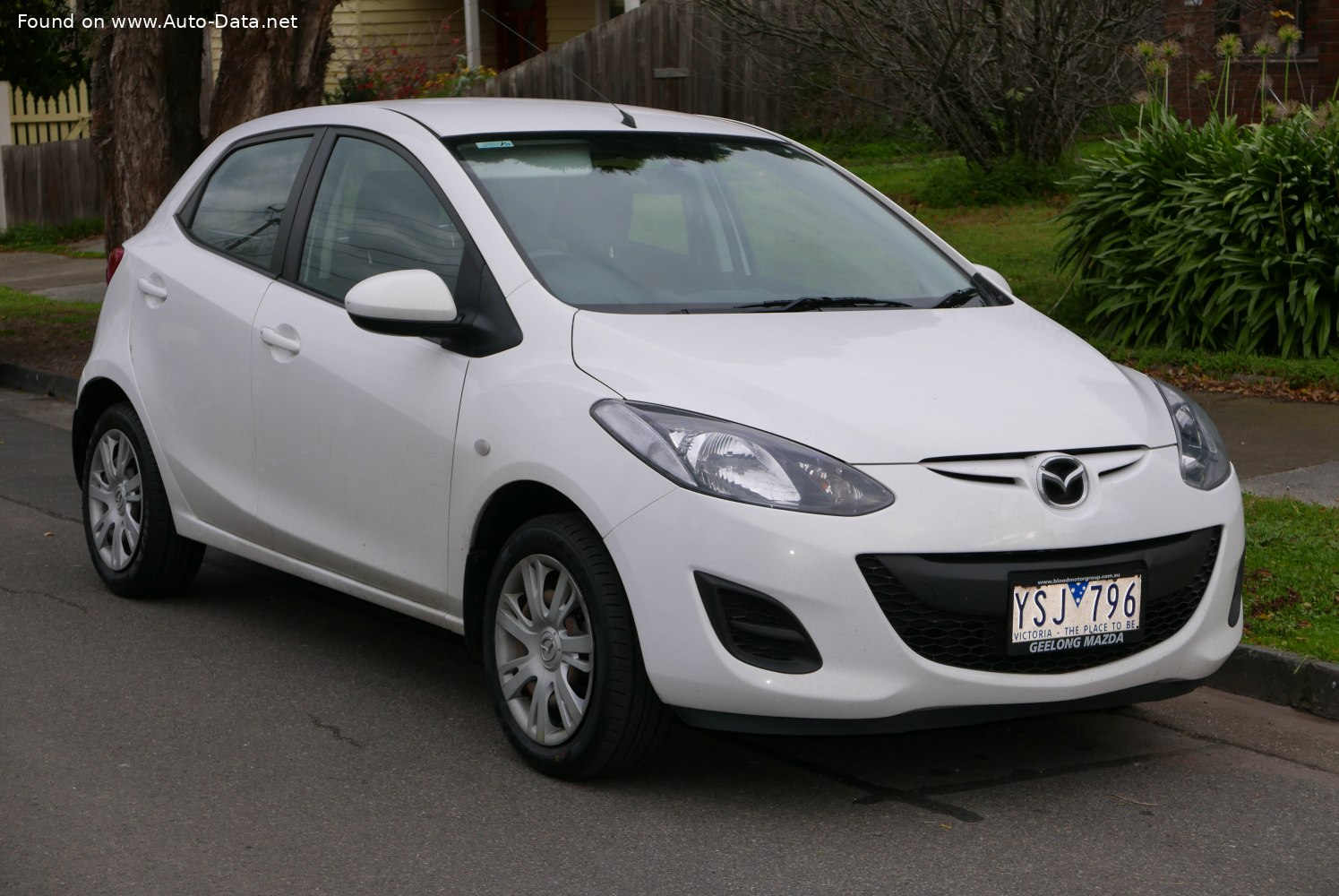 Mazda 2 II (DE, facelift 2010)