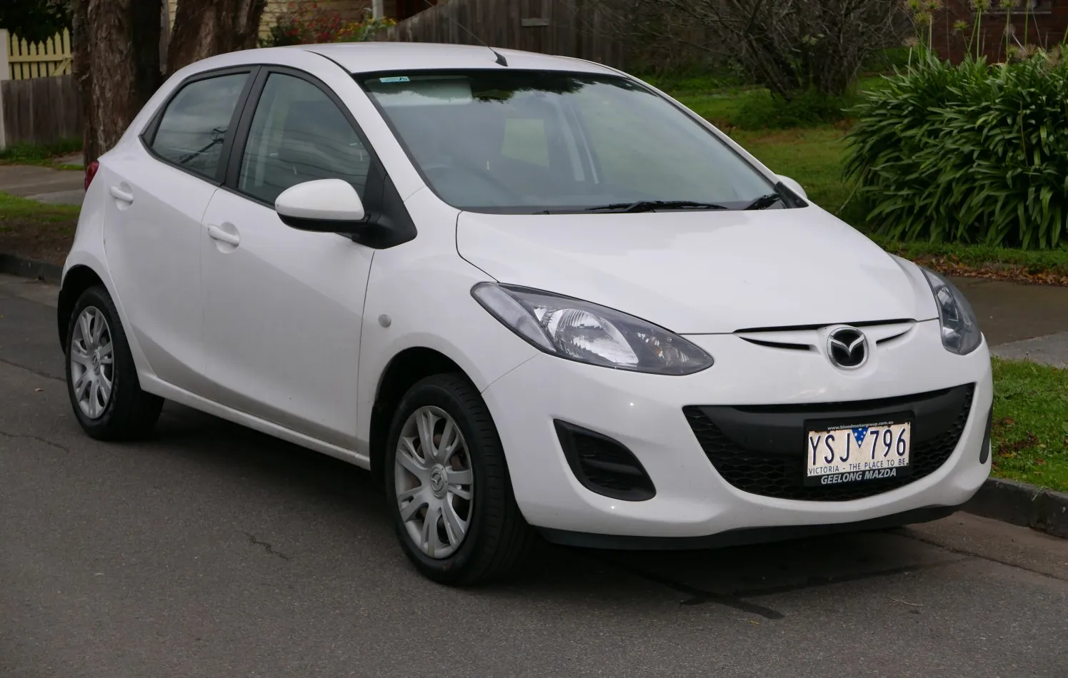 Mazda 2 II (DE, facelift 2010)