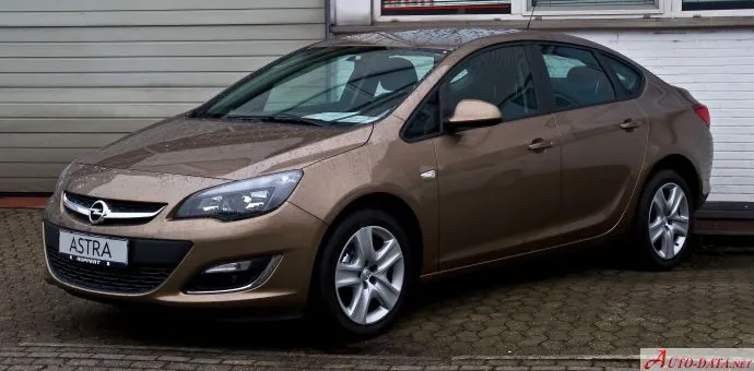 Opel Astra J Sedan