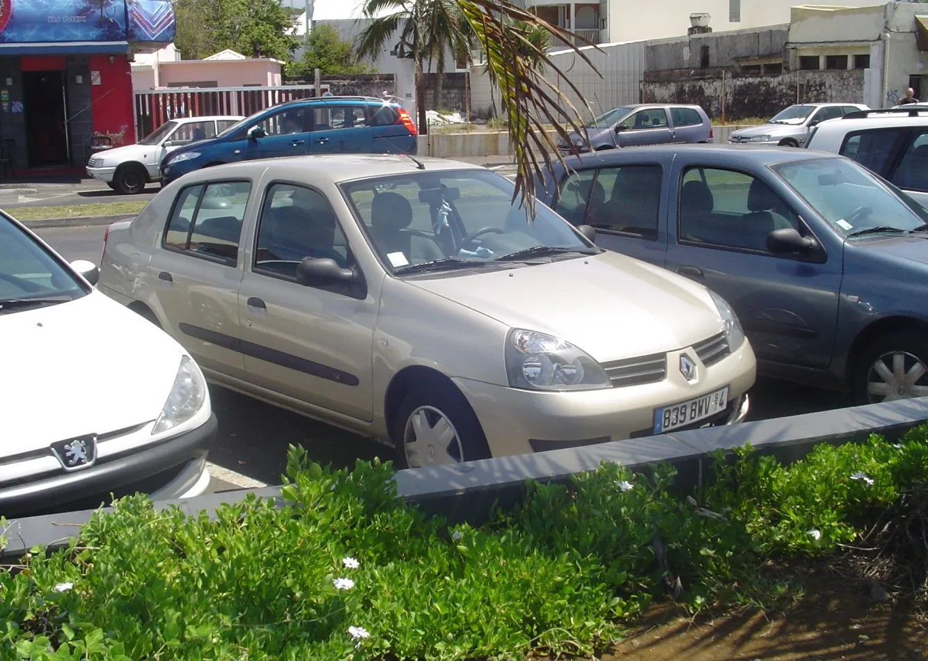 Renault Symbol I (facelift 2002)