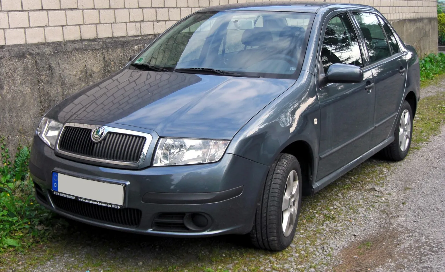 Skoda Fabia Sedan I (6Y, facelift 2004)