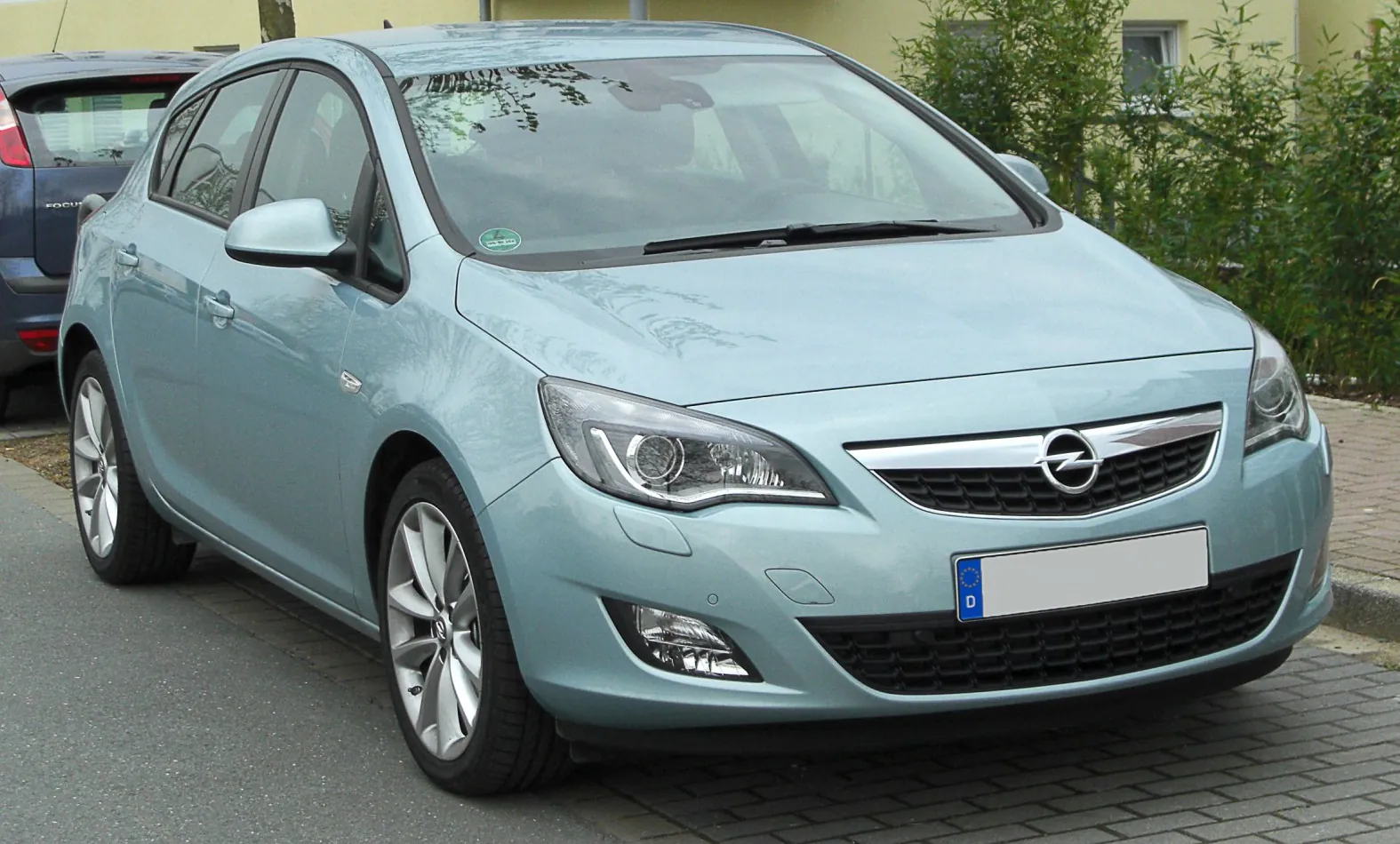 Opel Astra J