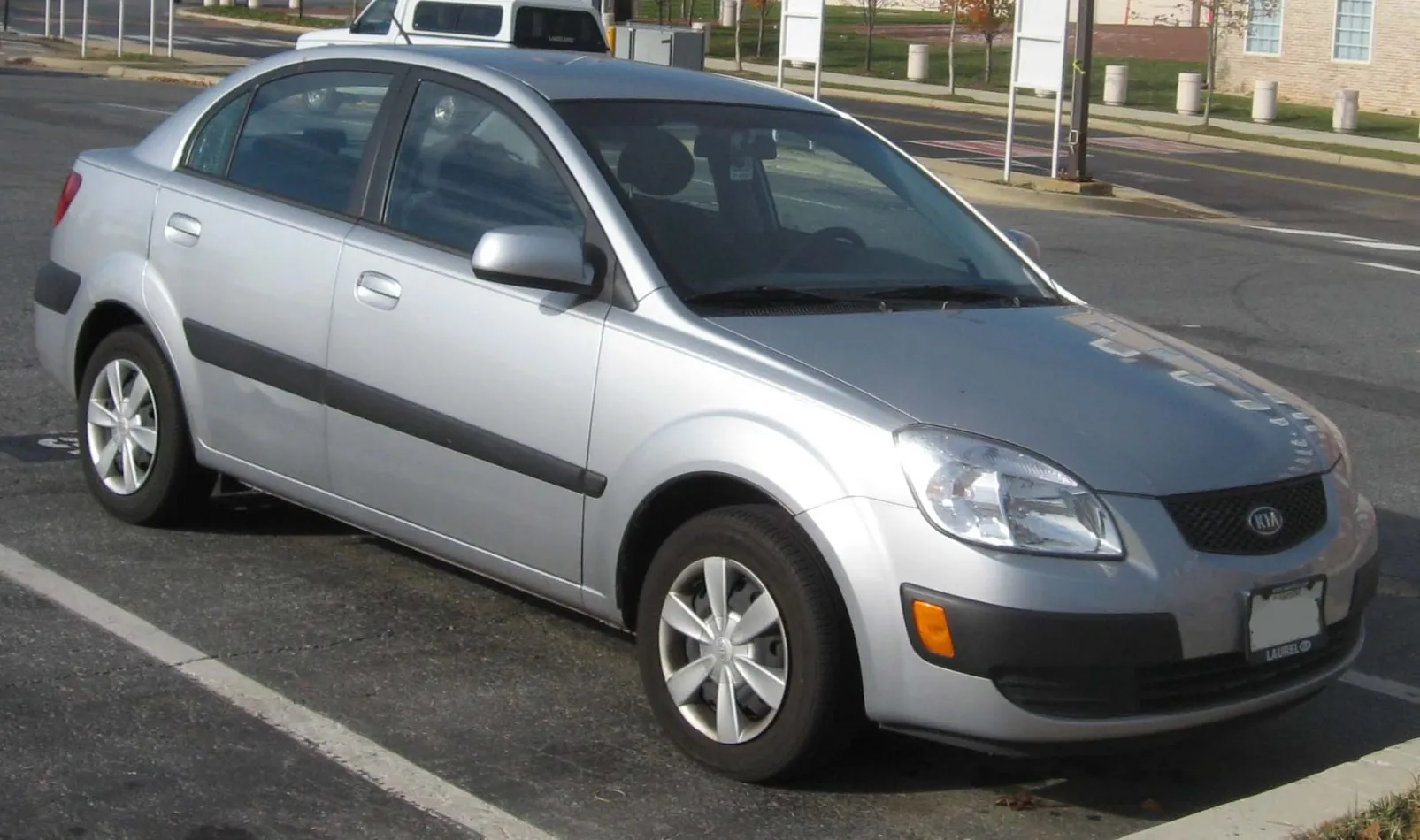 Kia Rio II Sedan (JB)