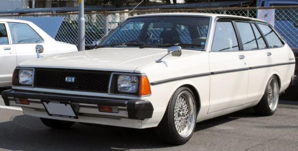 Nissan Sunny Traveller (140Y,150Y)