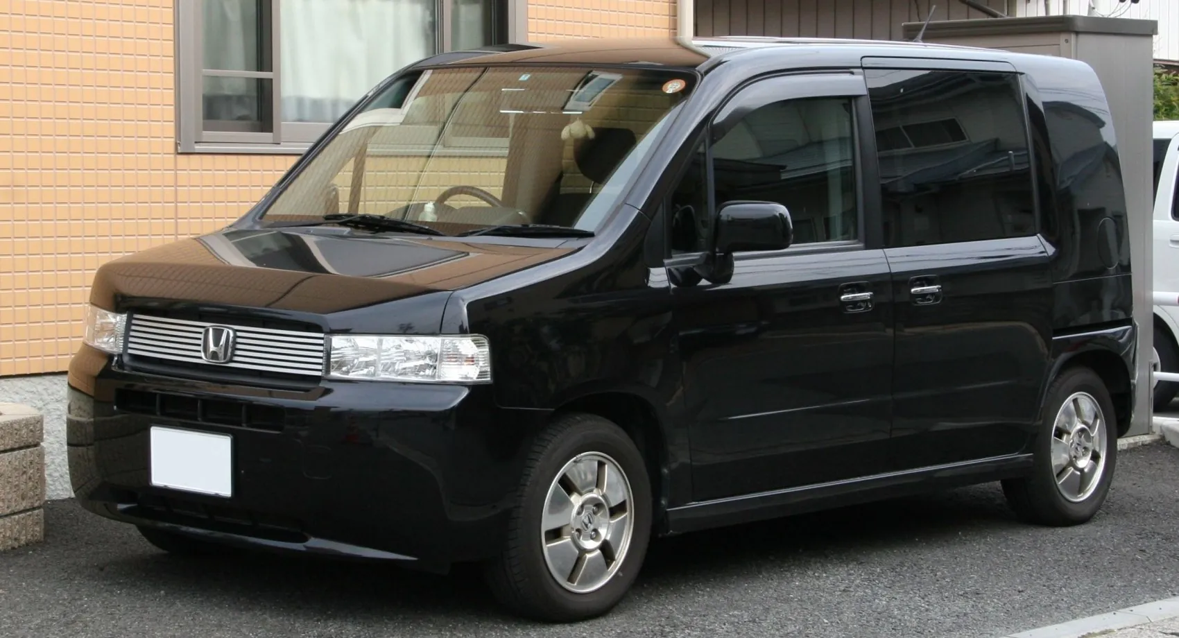 Honda Mobilio Spike