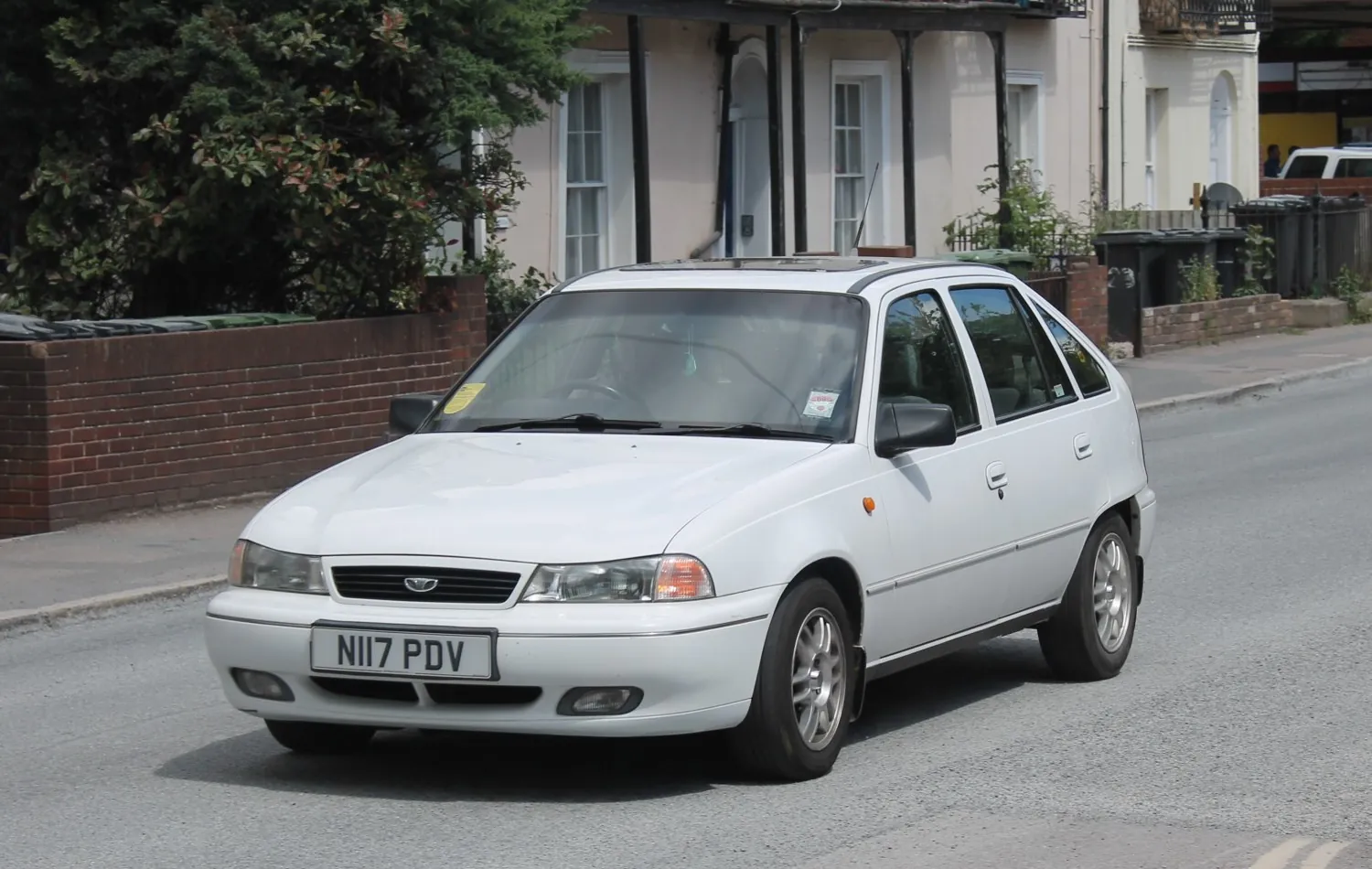 Daewoo Nexia Hatchback (KLETN)