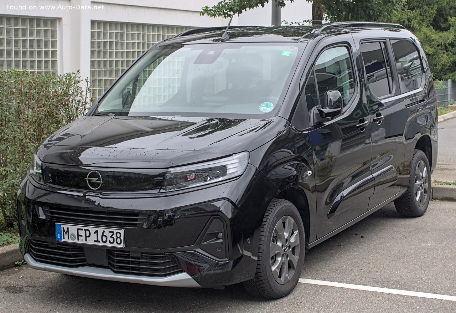 Opel Combo XL E (facelift 2024)