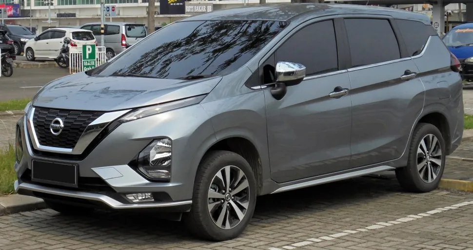 Nissan Livina II
