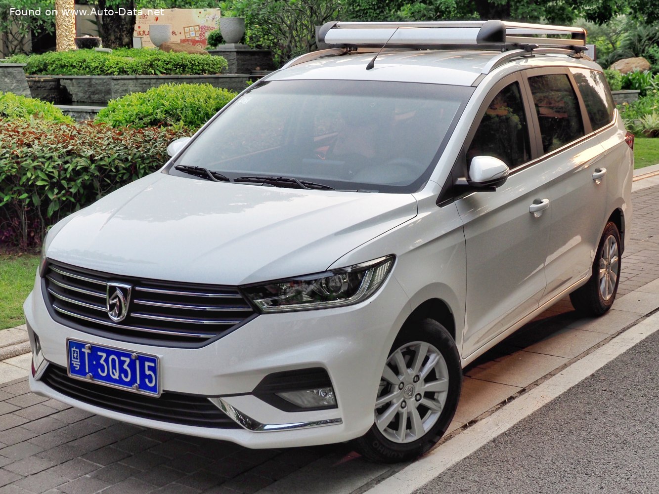 Baojun 360