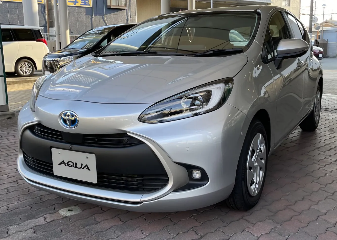 Toyota Aqua II