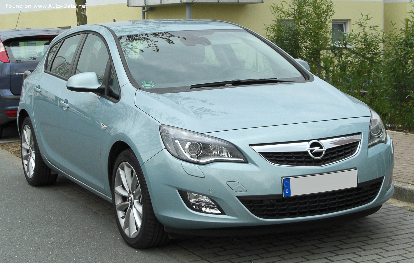 Opel Astra J