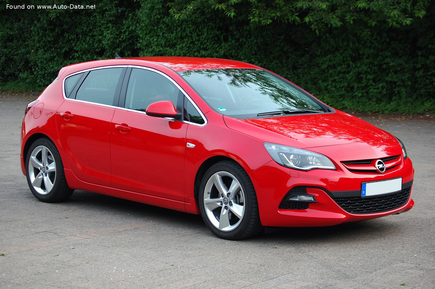 Opel Astra J (facelift 2012)