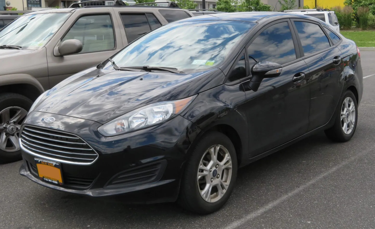 Ford Fiesta VII Sedan (Mk7, facelift 2013)