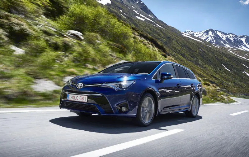 Toyota Avensis III Wagon (facelift 2015)