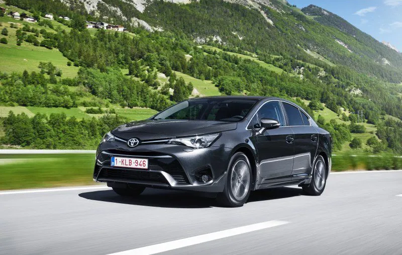 Toyota Avensis III (facelift 2015)