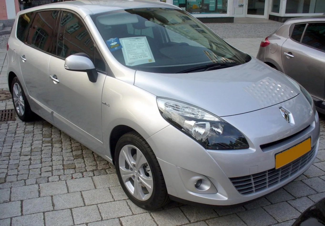 Renault Grand Scenic III (Phase I)