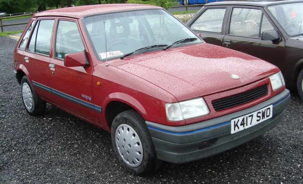 Vauxhall Nova CC