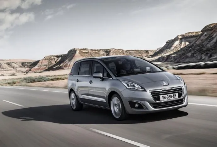 Peugeot 5008 I (Phase II, 2013)