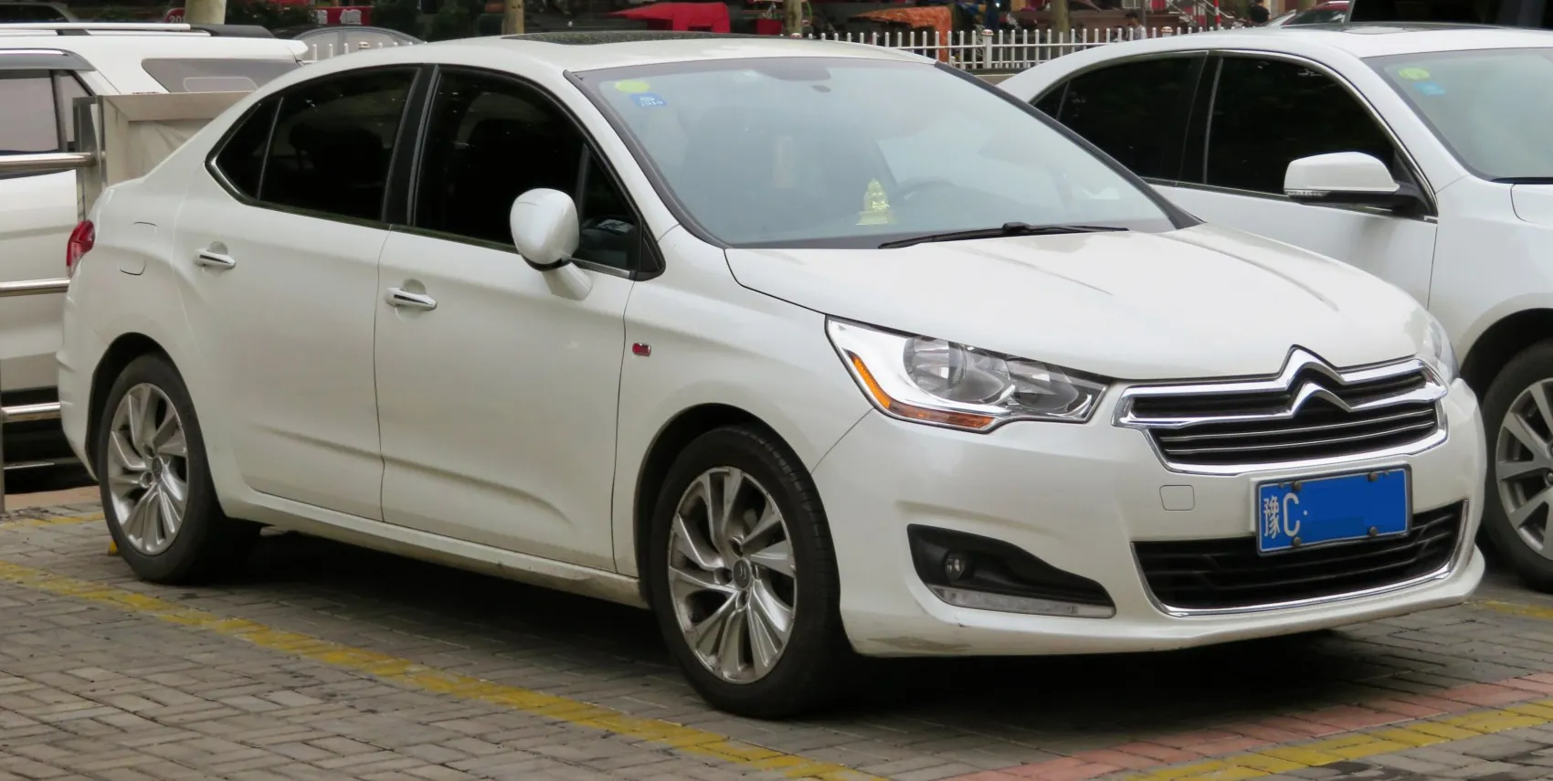 Citroen C4 L Sedan (Phase I, 2012)