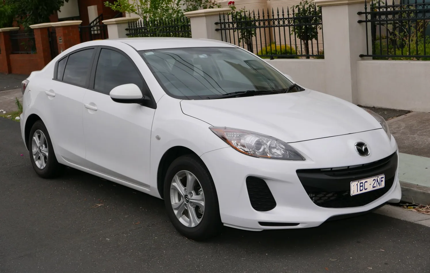 Mazda 3 II Sedan (BL, facelift 2011)