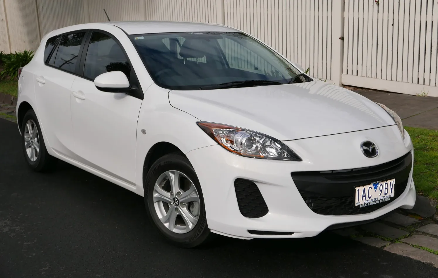 Mazda 3 II Hatchback (BL, facelift 2011)