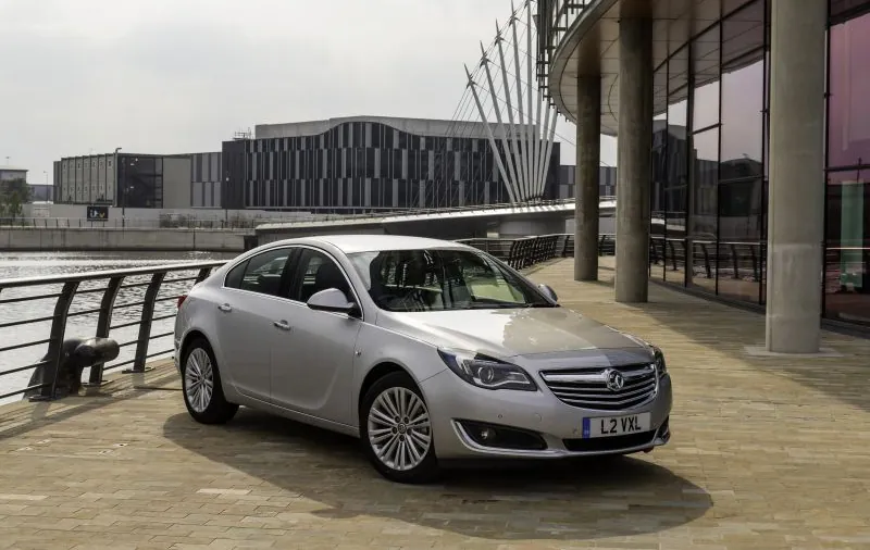 Vauxhall Insignia I Hatchback (facelift 2013)