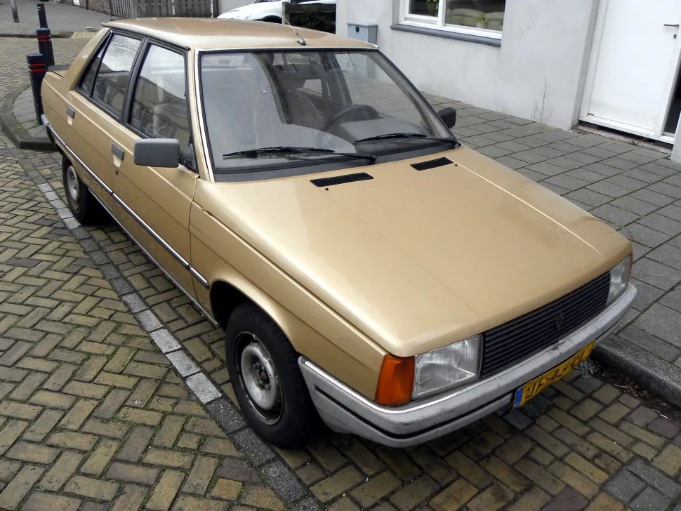 Renault 9 (L42)