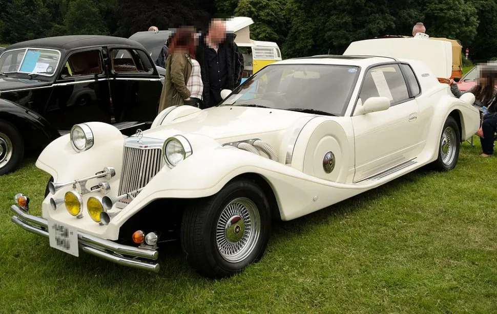Mitsuoka Le-Seyde