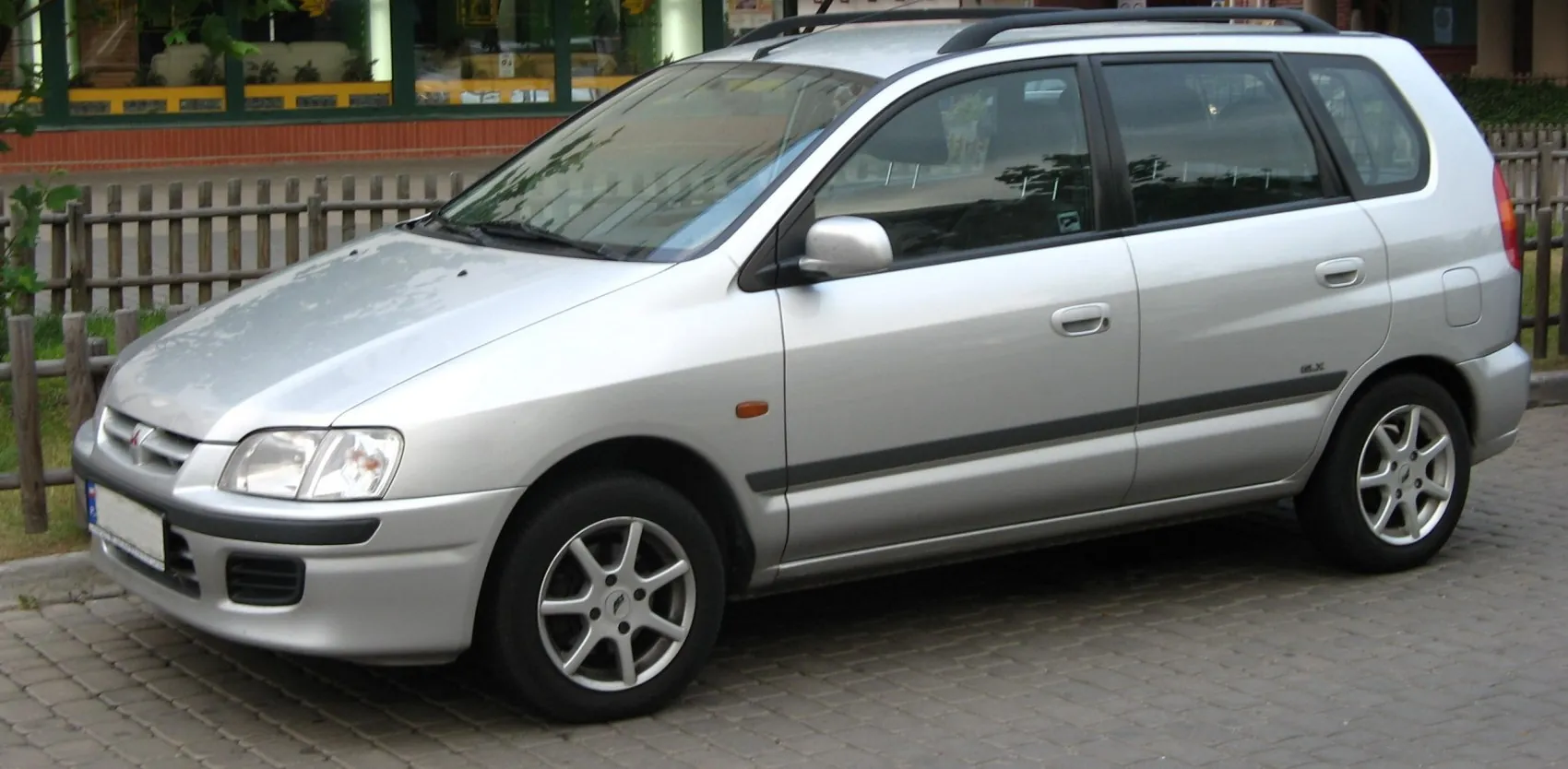 Mitsubishi Space Star (DG0)