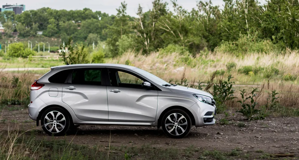 Lada XRAY