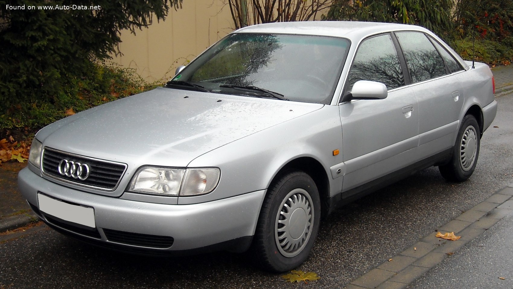 Audi A6 (4A,C4)
