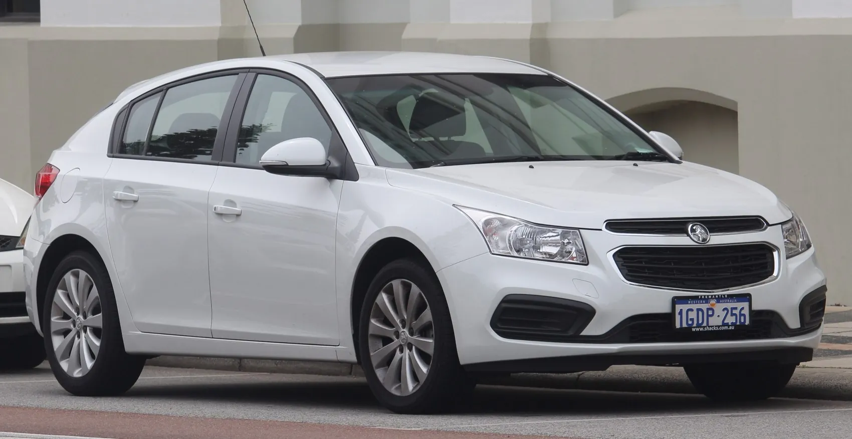 Holden Cruze Hatch (JH, facelift 2015)