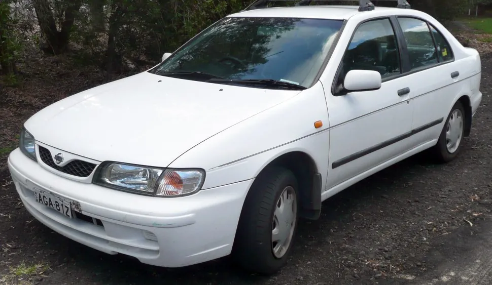 Nissan Pulsar (N15)