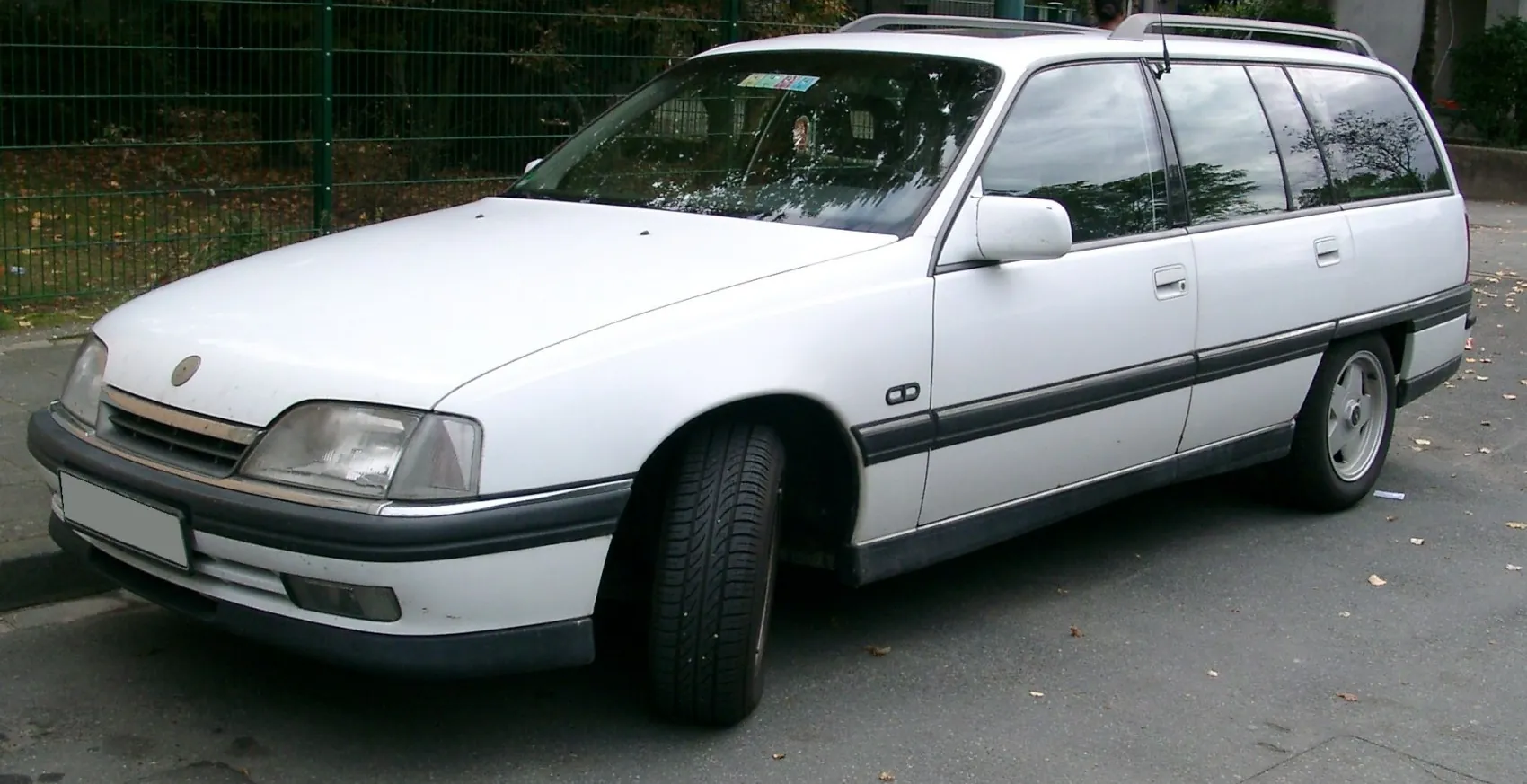 Opel Omega A Caravan