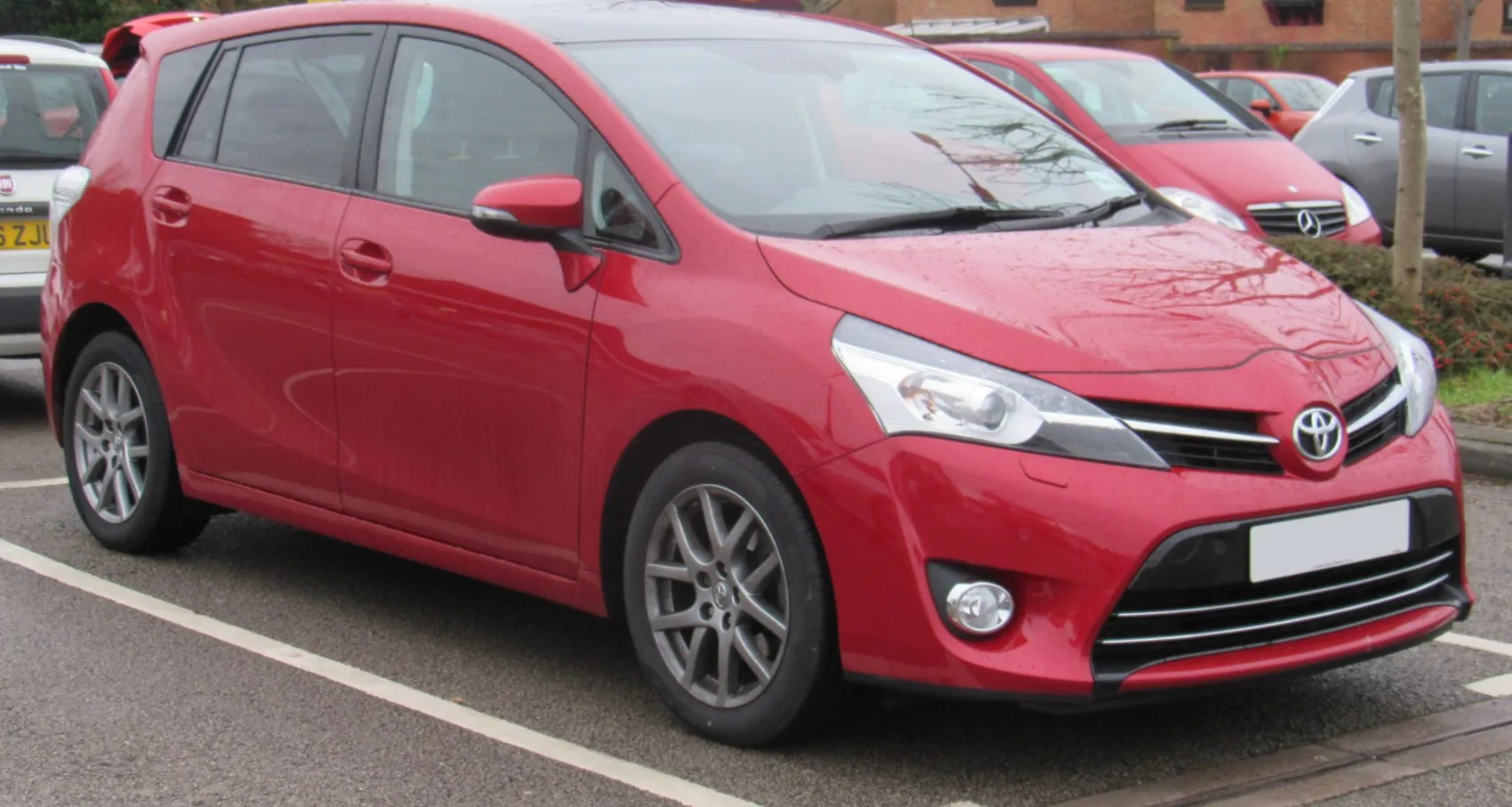 Toyota Verso (facelift 2013)