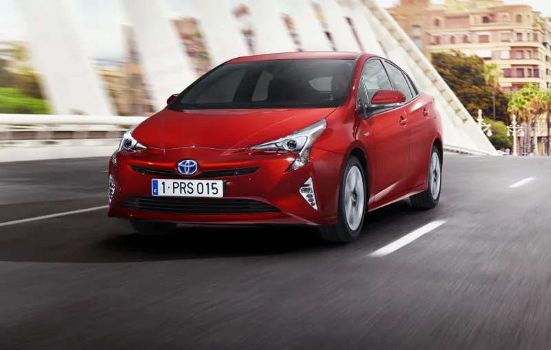 Toyota Prius IV (XW50)