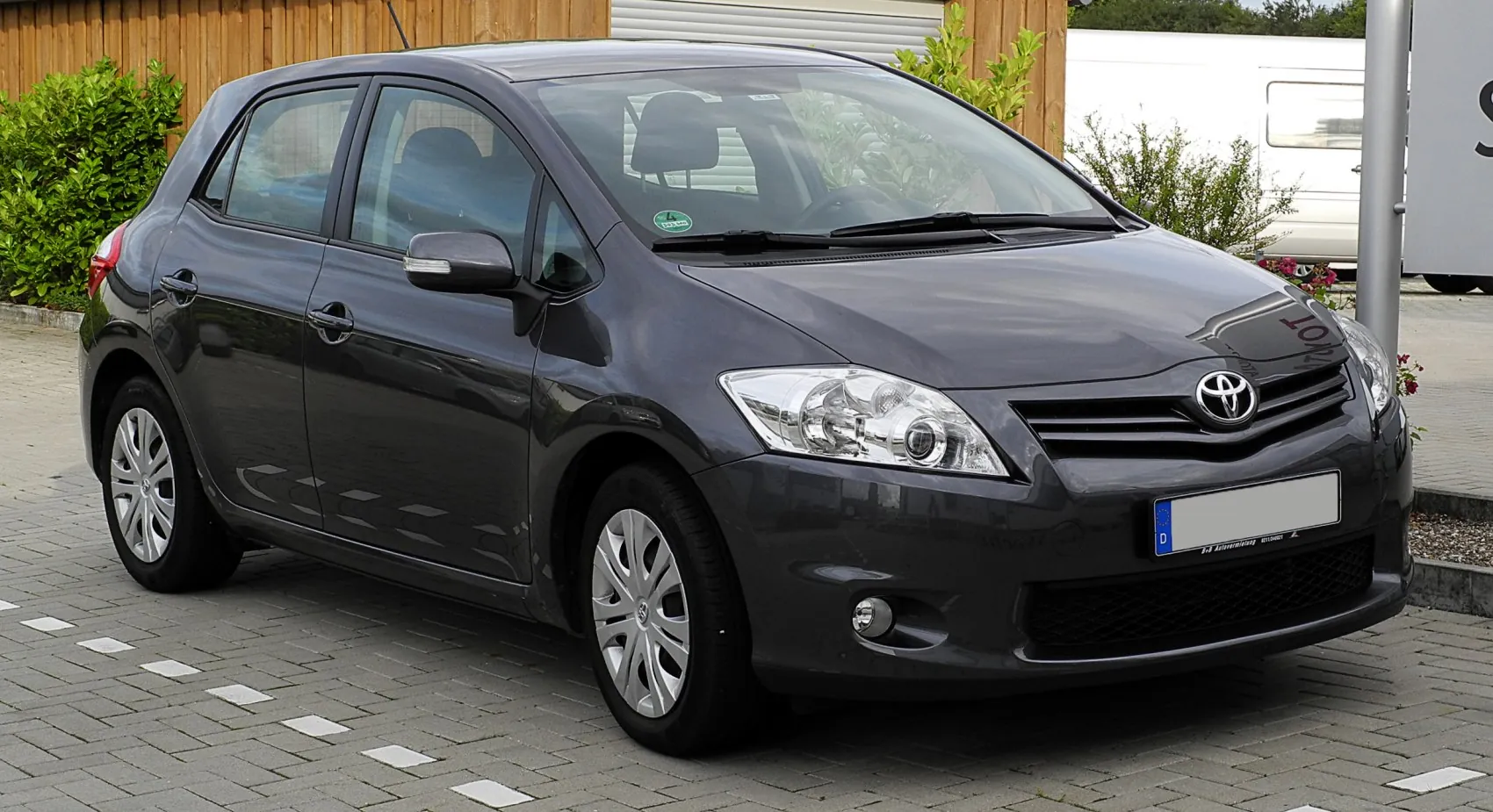 Toyota Auris I (facelift 2010)