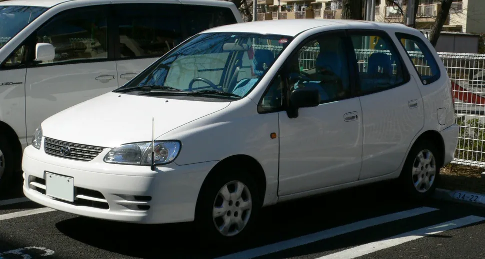 Toyota Corolla Spacio I (E110)