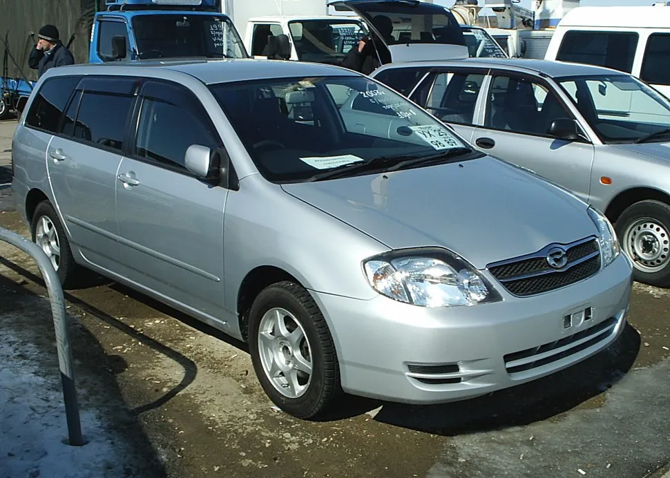 Toyota Corolla Fielder IX