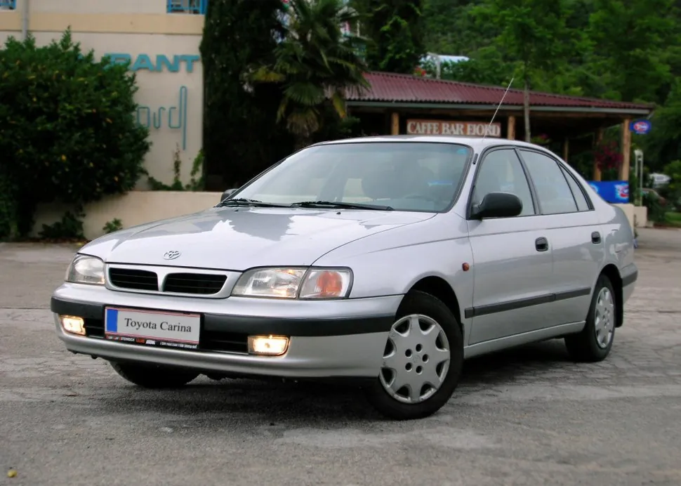 Toyota Carina E (T19)